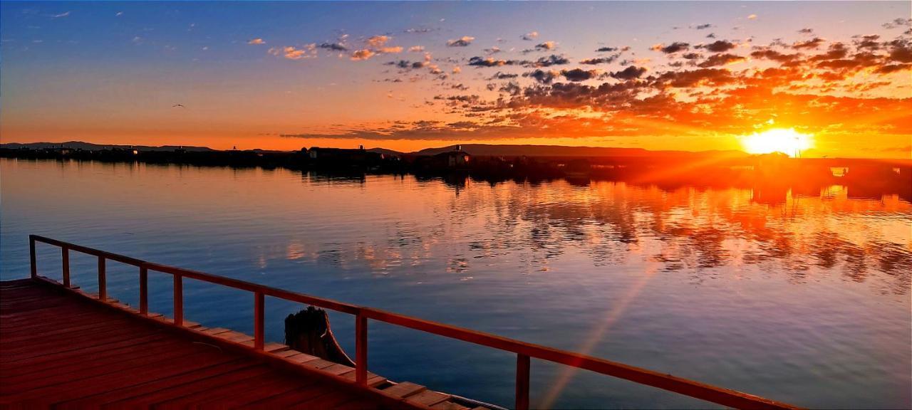 Lago Titicaca 푸노 외부 사진
